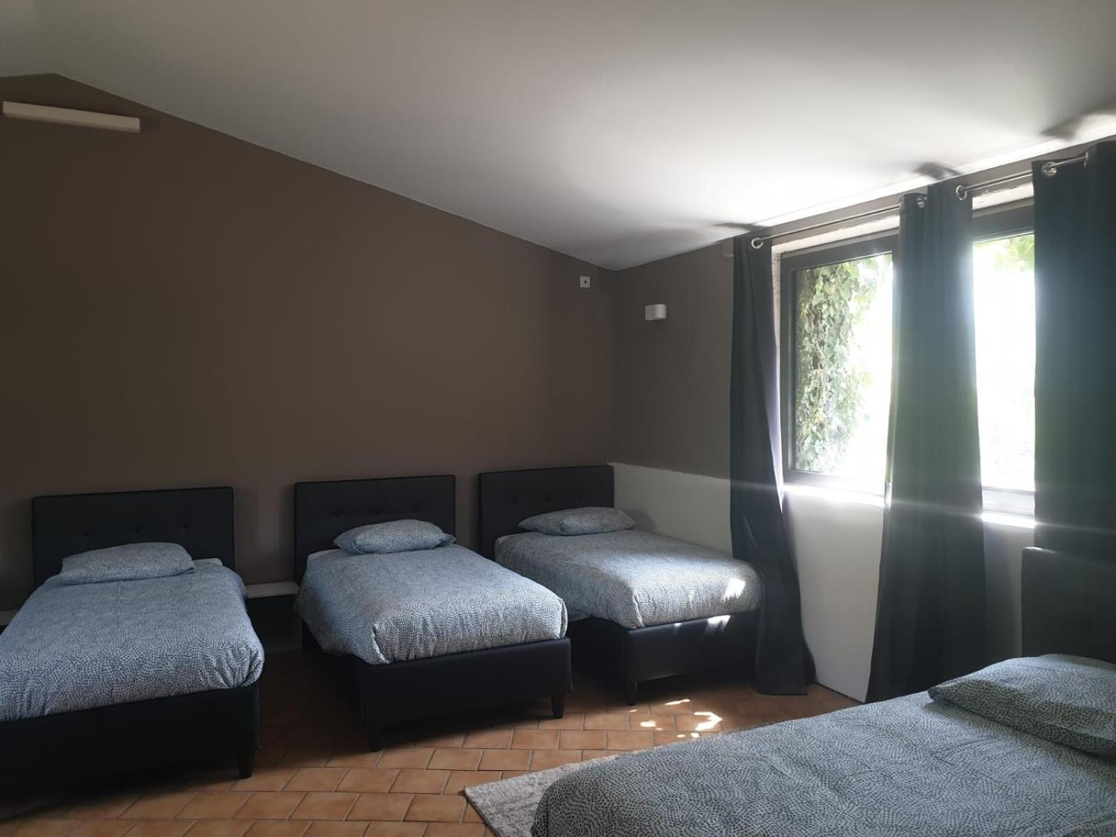 L'Oustaou Bed and Breakfast Chateau-Arnoux-Saint-Auban Εξωτερικό φωτογραφία